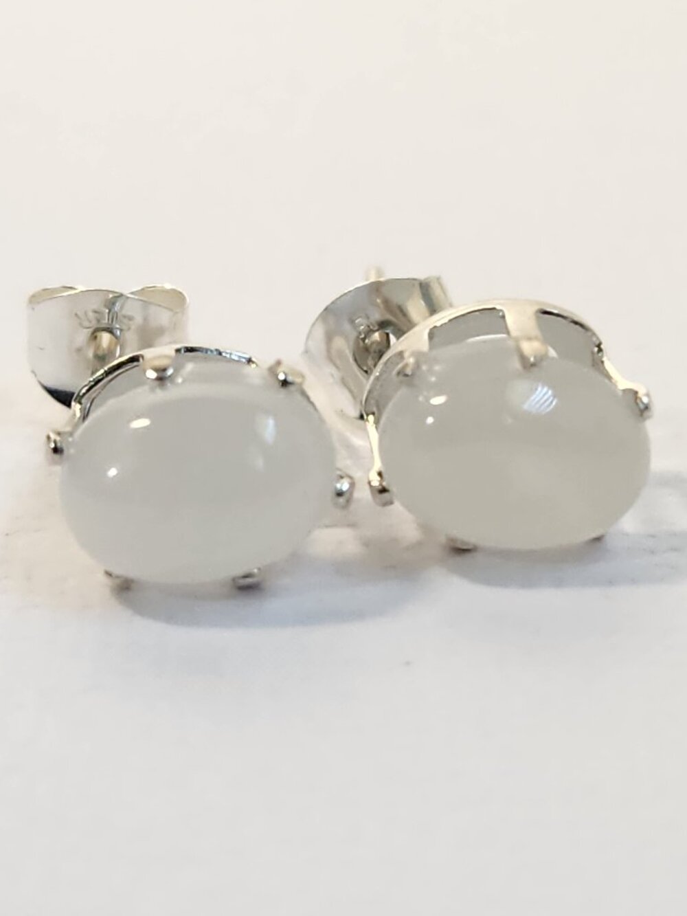 Natural White Jade Oval Cabochon 925/STER Stud Earrings 1.26g